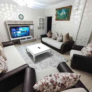 Apartment Central Location, 10 Minutes From Istanbul Airport